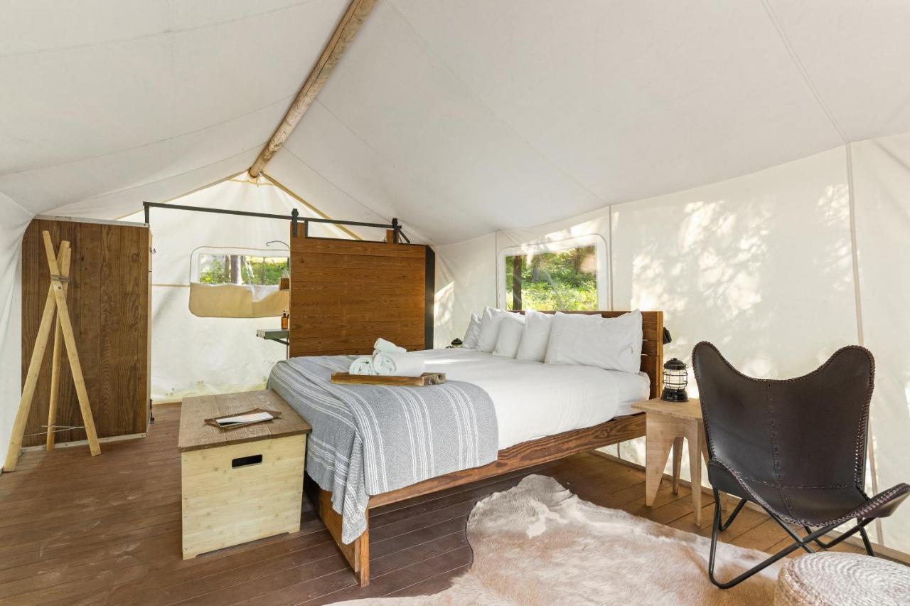 Under Canvas Glacier Coram Bagian luar foto