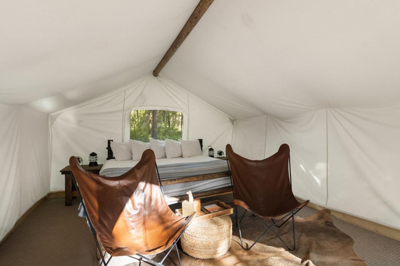 Under Canvas Glacier Coram Bagian luar foto