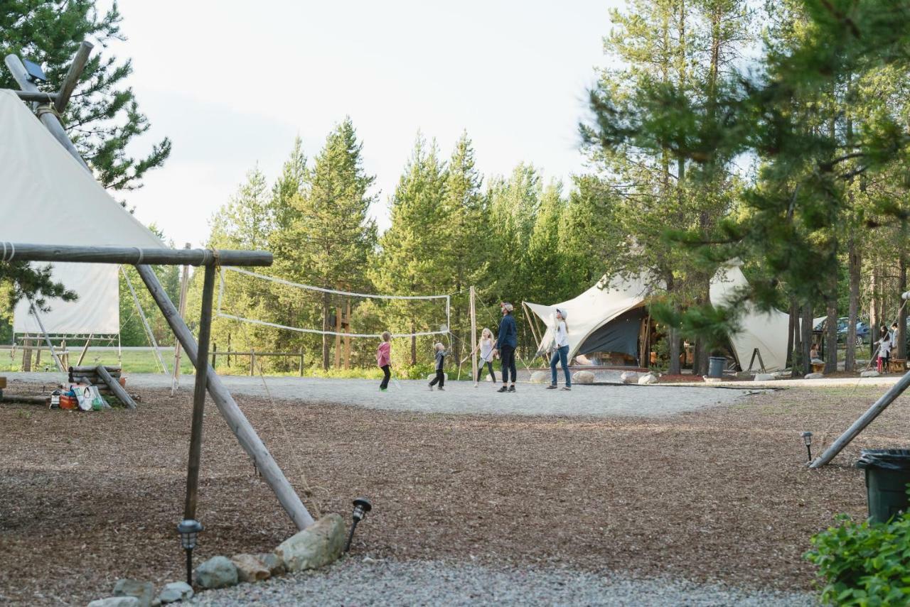 Under Canvas Glacier Coram Bagian luar foto